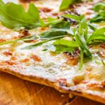 thin crust veggie pizza